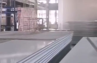 2020年8月21日，志遠(yuǎn)凈化工程項目傳回的汝城智能中央廚房凈化車間工程進(jìn)度